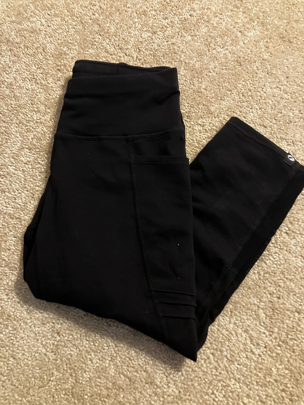 Black Oiselle Pocket Jogger capris, size 4